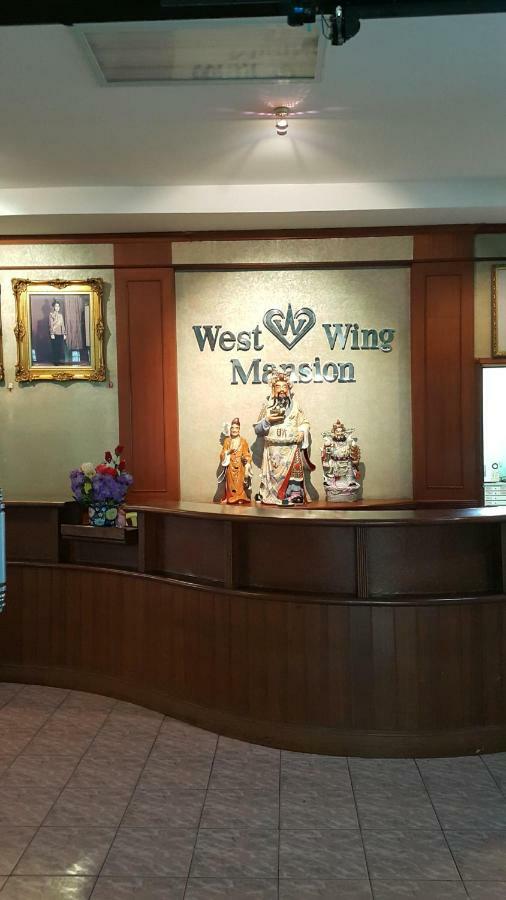Aparthotel West Wing Mansion Bangkok Exterior foto