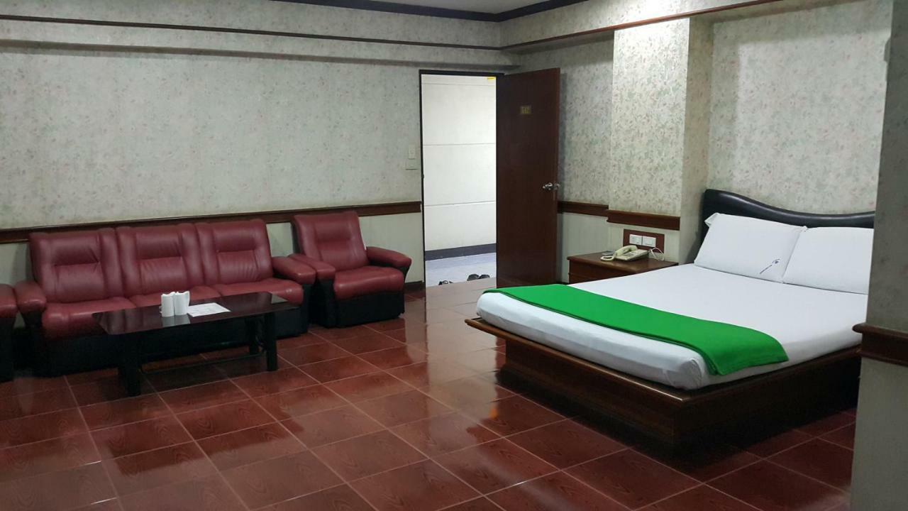 Aparthotel West Wing Mansion Bangkok Exterior foto